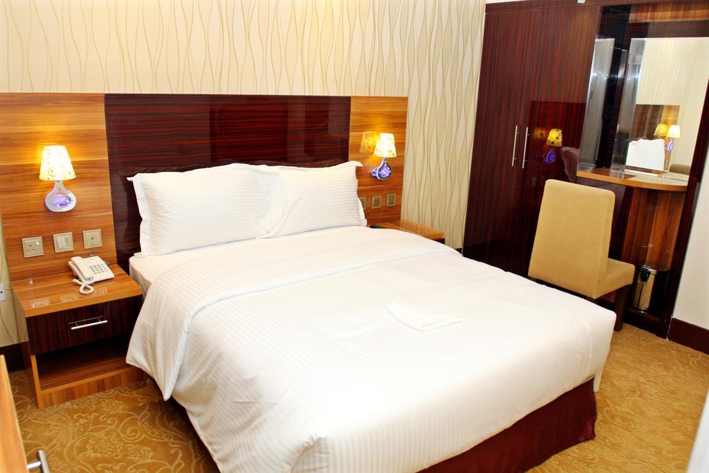 Fal Hotel L.L.C Dubai Rum bild